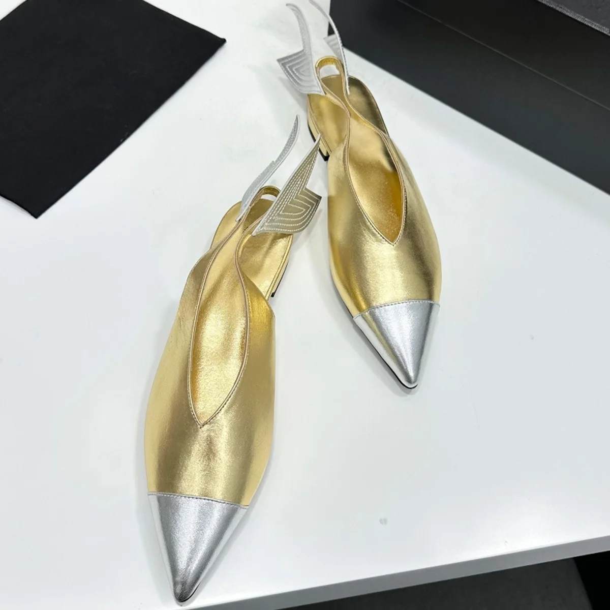 2026 Women's Two-Tone Cap-Toe Wing Back Pointed Toe Slingback Flat Mules, Retro Daily Date Evening Party Shoes YYT26060172 view 4