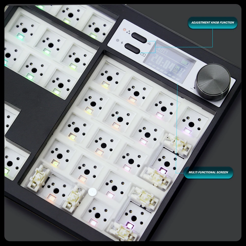 مجموعة لوحة المفاتيح الميكانيكية GMK104 BT5.0/2.4G مجموعة لوحة المفاتيح المخصصة اللاسلكية/السلكية المخصصة للتبديل السريع RGB بإضاءة خلفية عبر مع شاشة عرض