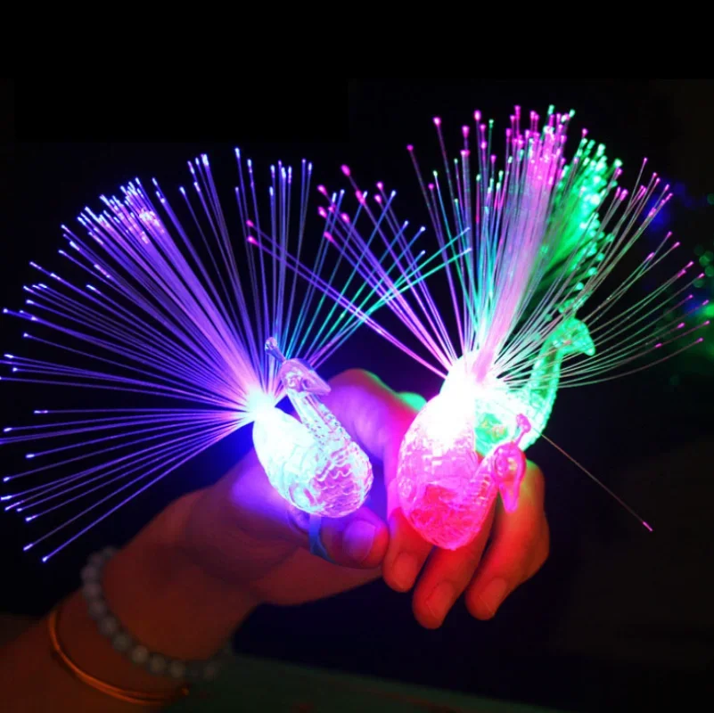 1 pz luminoso pavone decorazione luce aperta giocattoli Flash luci a LED stelle brillano nel buio giocattoli per bambini Glow In The Dark giocattolo per bambini