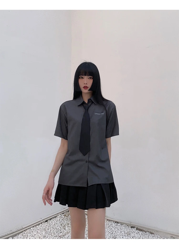Punk Girl Gray Tie Jk Short-sleeved Loose Japanese Shirt 2025 Summer New Sweet Cool College Style Age-reducing Versatile Top
