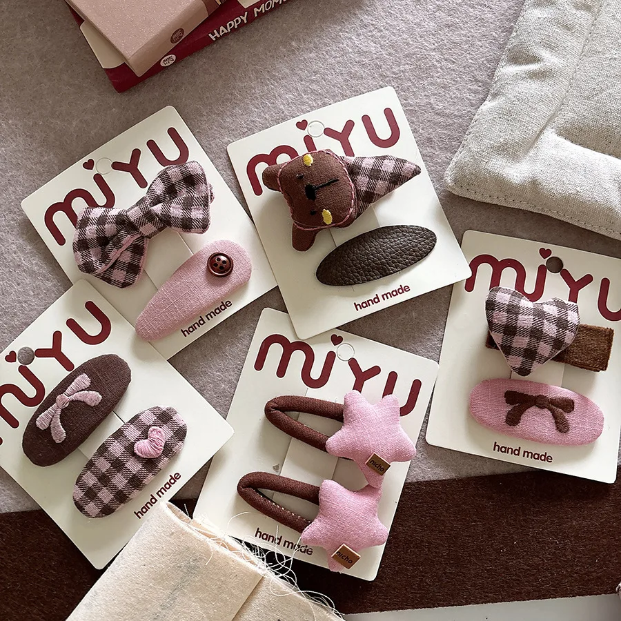 

2PCs Baby Cotton Tartan Bow Hair Clips Cute Brown Color Kid Heart Shape Barrettes Girls Headwear Bowknot Hairpins