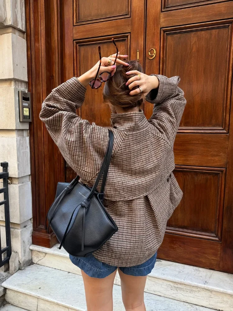 Rolák s krátkým kostkovaným kabátem pro ženy, módní dvouřadé zapínání s dlouhým rukávem, svrchní oblečení na podzim 2025, módní dámská denní ležérní bunda - náhled 2
