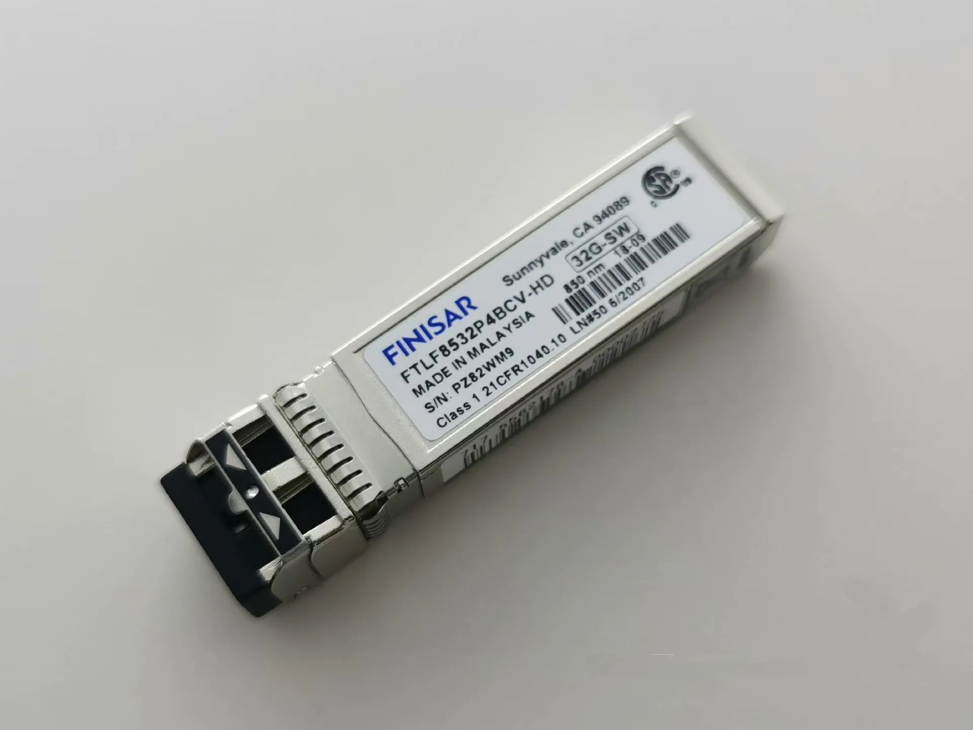 

FINISAR FTLF8532P4BCV-HD 32G SW 850nm SFP+/32GB Fiber Switch/Hitachi 5562178-A E590 E790 Storage Optical Transceiver