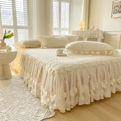 Chic Latex Summer Bedspread on the Bed, Lace Bed Skirt, Double Bed Cover, Cooling Sleeping Mat, Washable, Soft with 2 Pillowcase