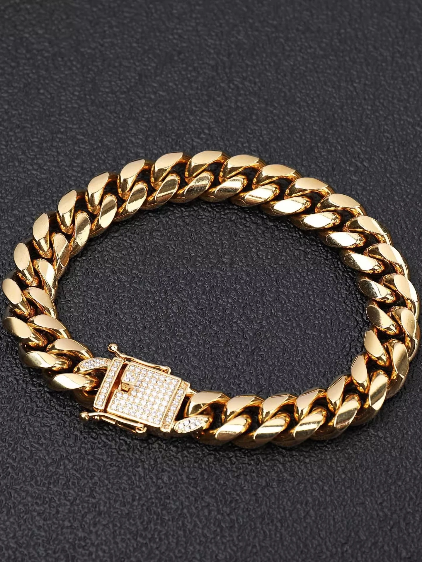 

Trendy Titanium Steel Gold Plated Cuban Nelace ex Hip Hop Street Sle Bracelet Faion Jewelry Accory