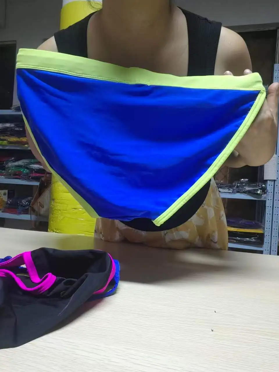 Men's high-fork triangle swimming trunks fashion color matching simple beach low waist UXH325-249-381