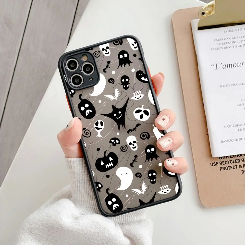 Czarne etui na telefon Halloween 14 13 12 11 Max Mini 7 8 Plus SE XS X XR Cover Cartoon Ghost Fundas na iPhone 11