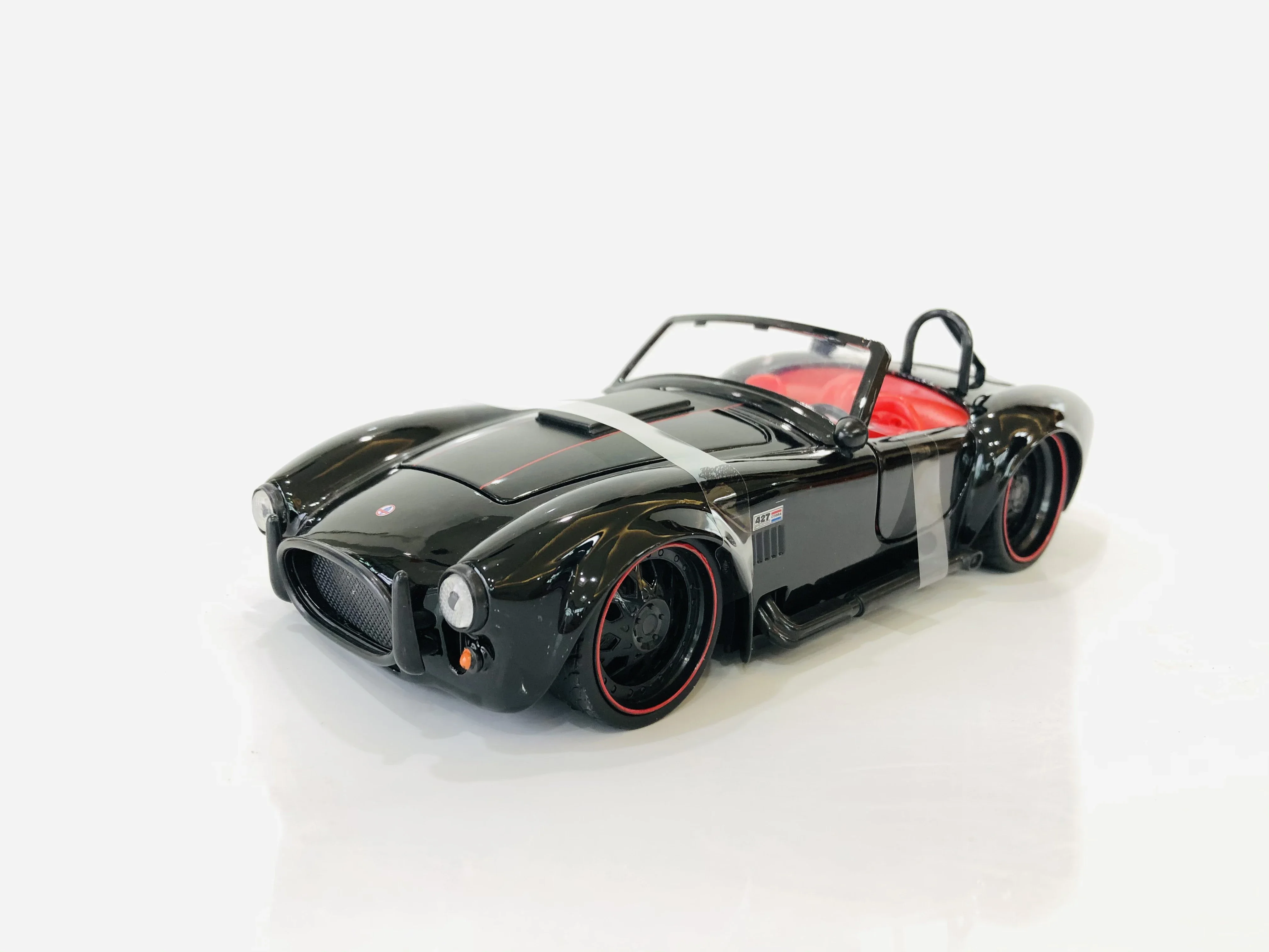 شيلبي كوبرا 427 S/C 1965 لعبة سيارة مصنوعة من خليط معدني 1:24 Diecasts ولعبة المركبات نموذج سيارة مصغر مقياس نموذج سيارات لعب