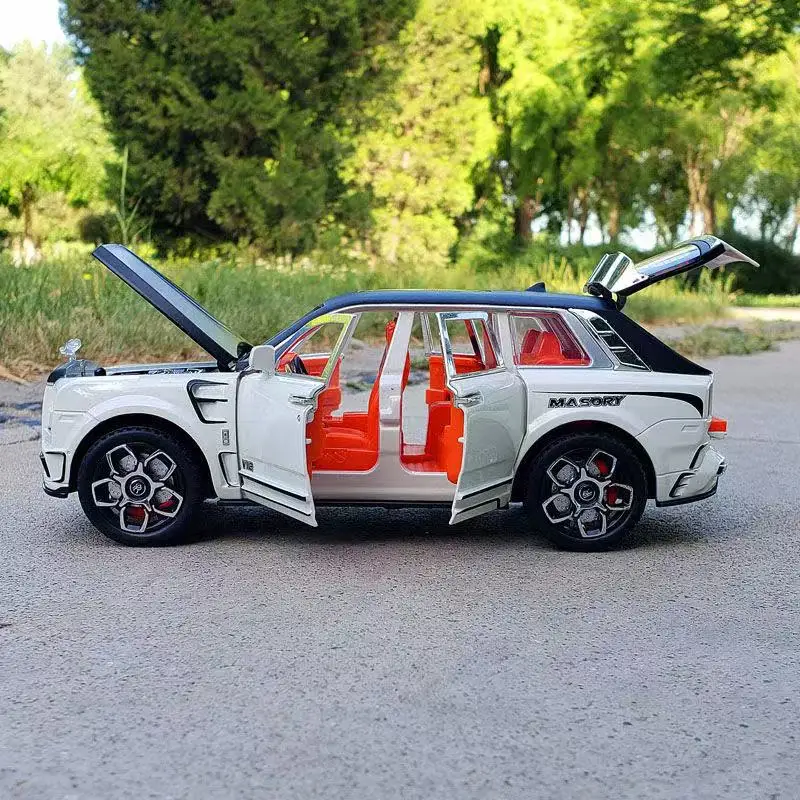 1:24 ロールスロイスカリナン Masory SUV 合金豪華な車モデルダイキャスト金属おもちゃの車モデルシミュレーション音と光子供のギフト