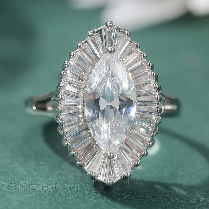 Luxuriöser Eingelegter Weißer CZ Damenring Trendiger Silberfarbener Geometrischer Ring für Tägliches Tragen und Partys Schmuck Jubiläumsgeschenk – Detail 3