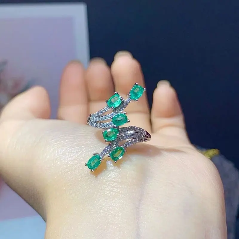 

Женское серебряное кольцо с изумрудом, 0, 6ct, Φ 3 мм * 4 мм, Серебряное ювелирное изделие с золотым покрытием