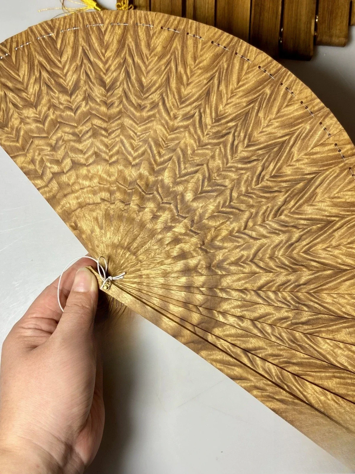 Su fan gentian tumor scar retro style catwalk fan Chinese folding fan