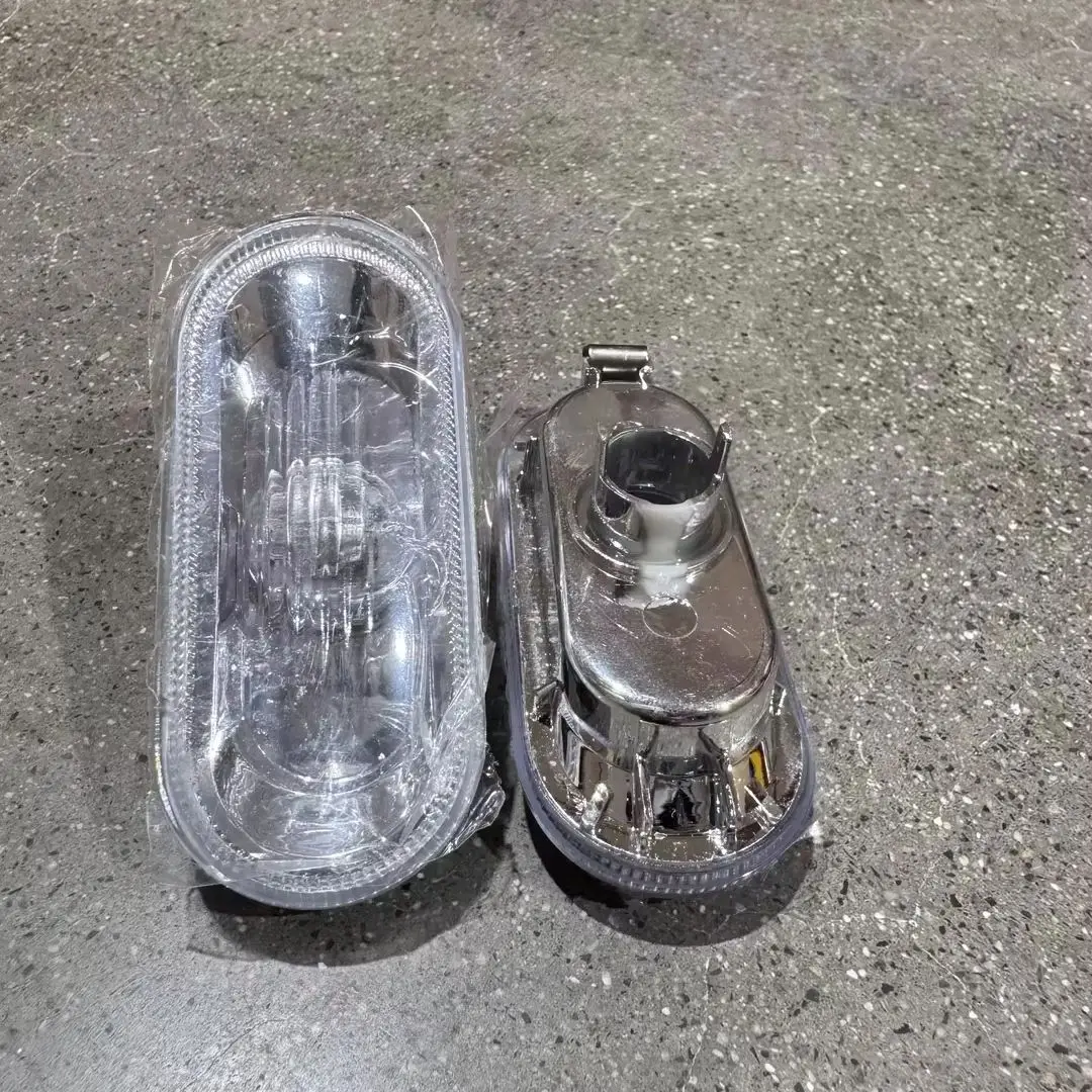 2pcs Lampshade For VW Fox 2005 2006 2007 2008 2009 2010 2011 2012 Car-Styling Side Marker Turn Signal Light Lamp Repeater