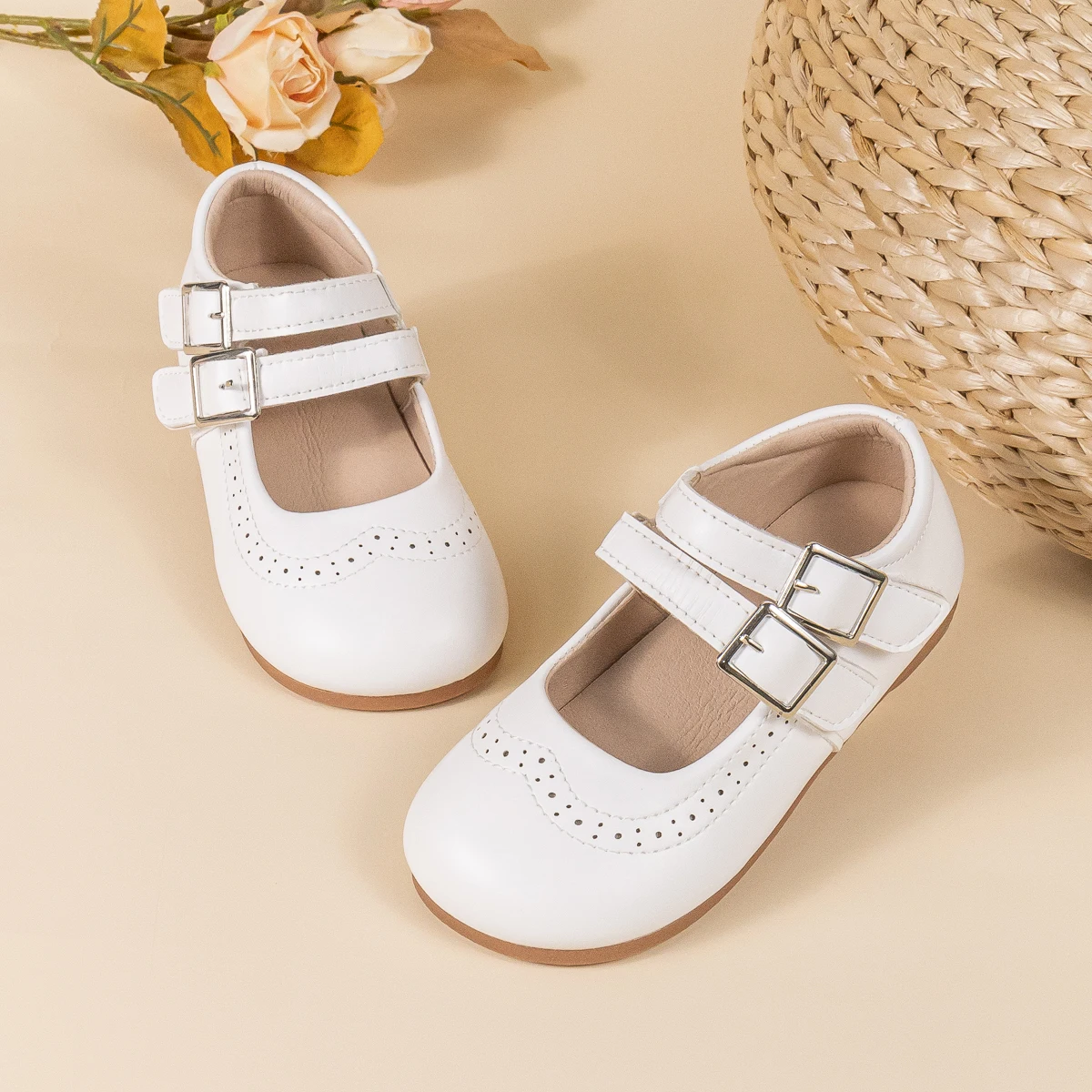 

New Girls Leather Shoes Casual Girls Autumn Winter Kids Pu Moccasins Mary Jane Princess School Party performance Leather Shoes