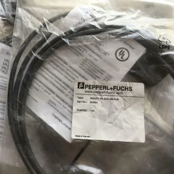 

2026 New Vaz-2t1-fk-g10-2m-pur for Junction Box Brand New Original Spot Plc