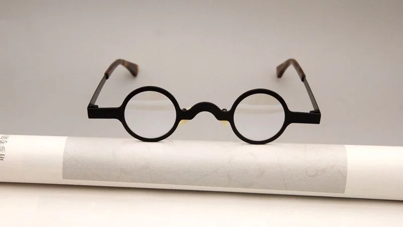 Metall Kleine Runde Rahmen Retro Personalisierte männer Brille Rahmen Ultra Licht Optische Brillen rahmen Für männer V46 – Detail 3