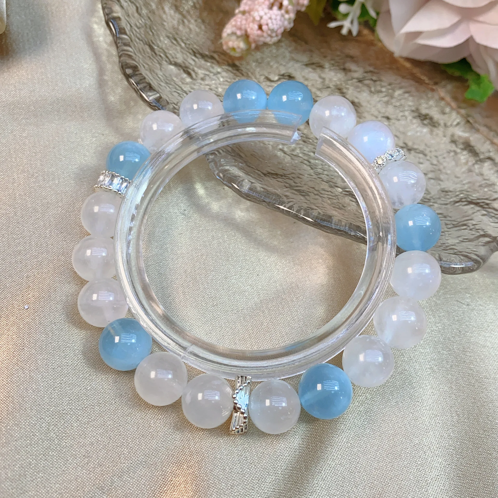 

Natural Moonlight Paired With Sea Blue Treasure Light Luxury Versatile Fashion Simple Women s Single Loop Bracelet Lucky Hand S