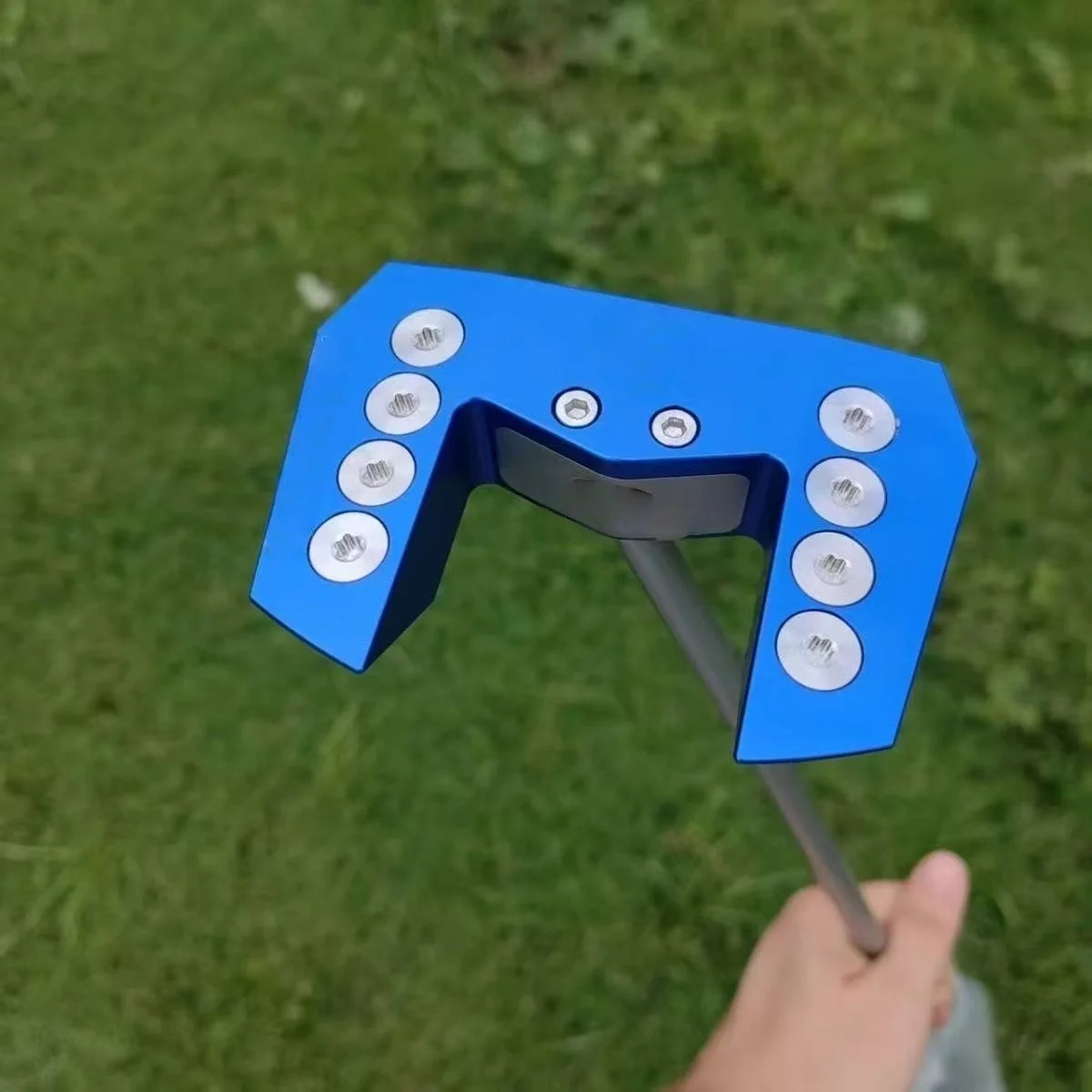 Golf Men's Automatic Balance Putter Right Handed with Horn Face Back Big Black Bull Putter and Golf Bag Accessory view 3