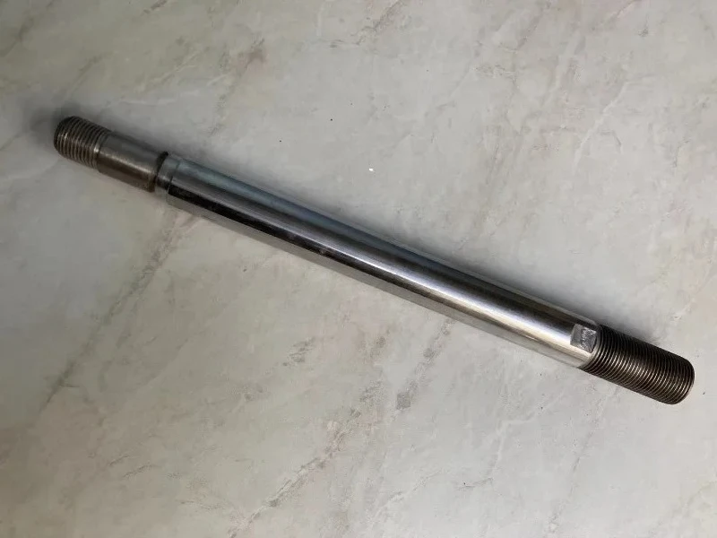 

TCM Japanese imported forklift accessories tilt cylinder piston rod
