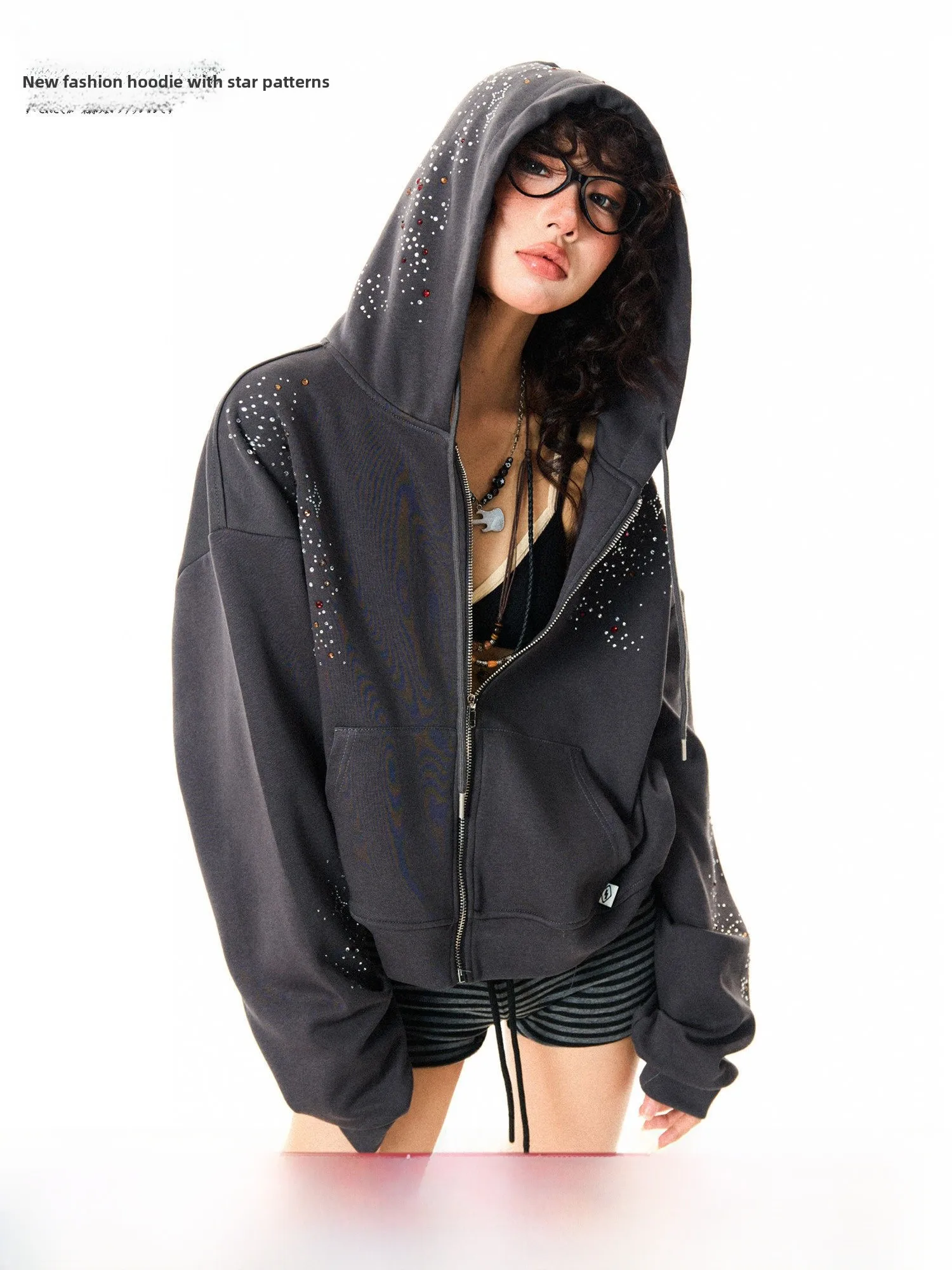 Damska bluza w stylu retro z brokatem, luźny płaszcz, młodzieżowa gwiazda sceniczna, nadruk termotransferowy, jesienna odzież wierzchnia na co dzień.