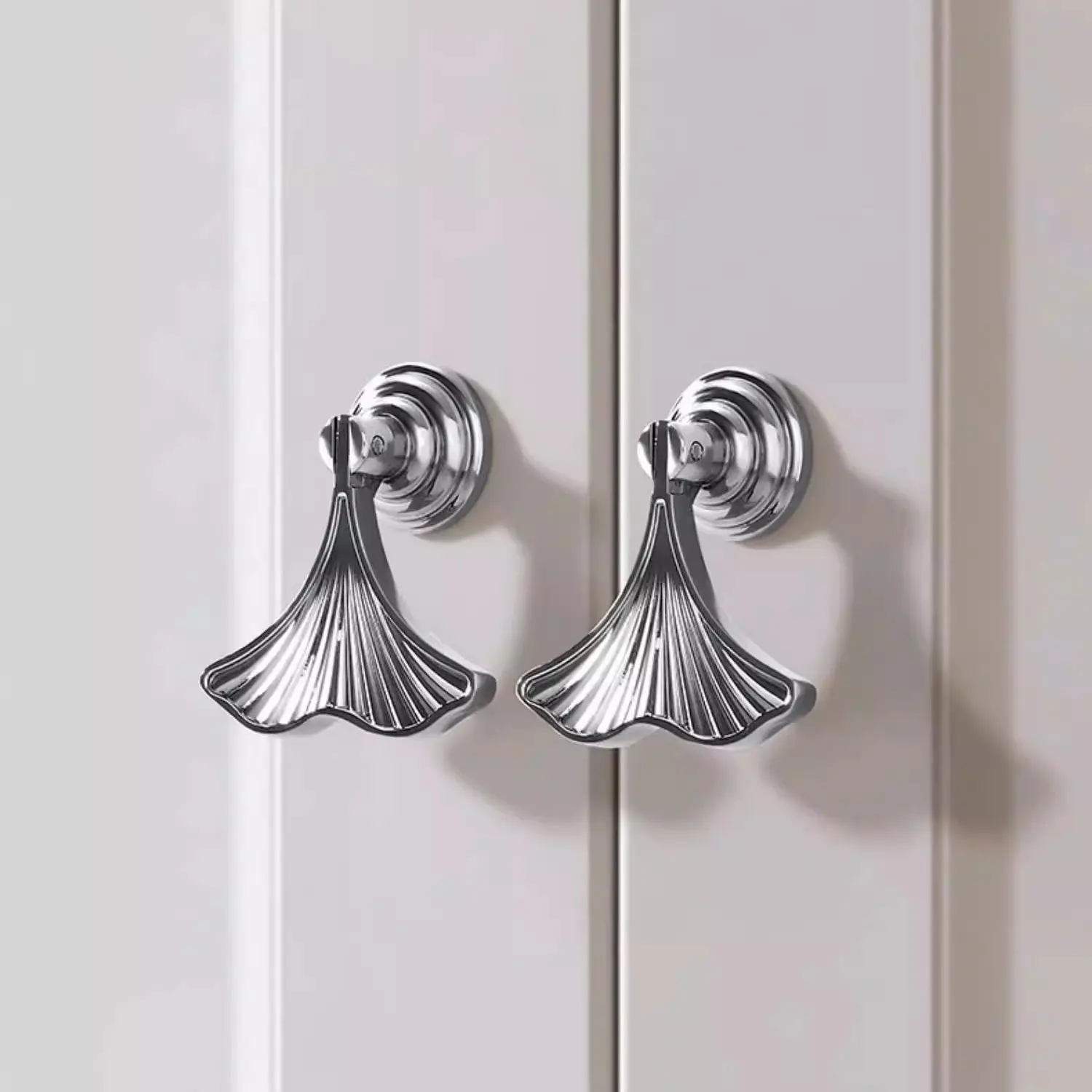 Ginkgo Leaf Decor Cabinet Handles and Knobs Bright Silver Gold Single Hole Creative Wardrobe Pulls Brass Furniture Hardware 2pcs