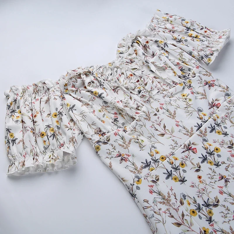 เดรสยาวลายดอกไม้ฤดูร้อนแบบเปิดไหล่ แขนพอง สำหรับผู้หญิง ดีไซน์เซ็กซี่ ผูกเชือกด้านข้าง ผ่าข้าง สีดำ ชิค ความยาวระดับกลางน่อง สไตล์สวยงาม