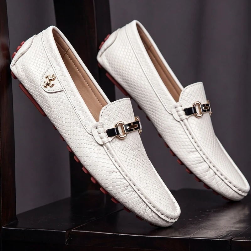 Modische Designer-Leder-Loafer für Herren, bequeme Slipper, leichte, rutschfeste Freizeitschuhe für Herren, flache Herrenschuhe. – Detail 12