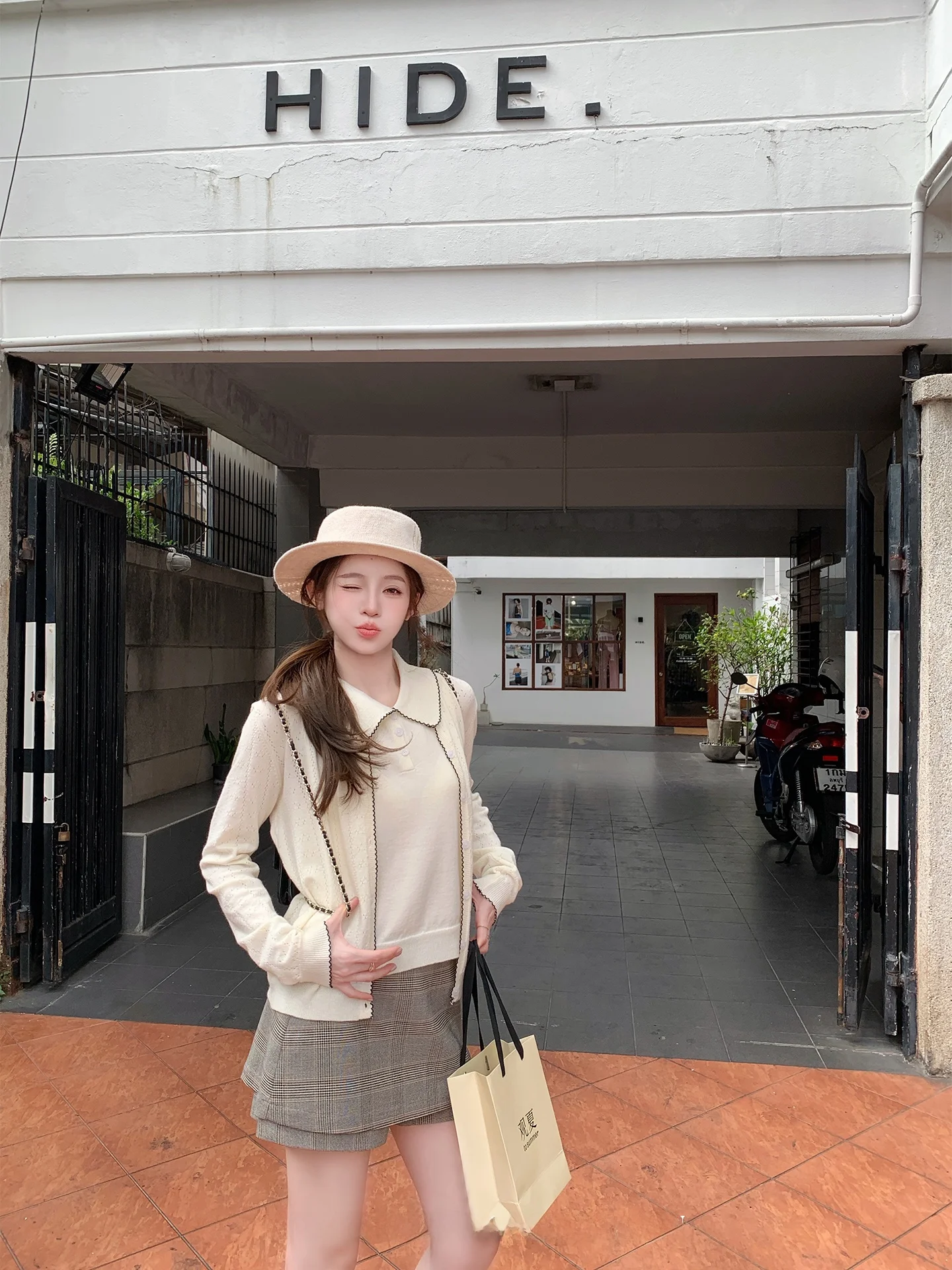 

Корейская женская юбка А-силуэта FF BLUE для ранней весны, удлиняющая пропорции ног, не из легкой ткани, с высокой талией