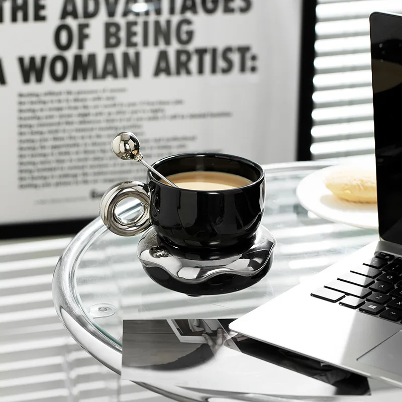 

Donut-Shaped Minimalist Ceramic Cups Internet-Famous Home Set Of Mugs Electroplated Solid Color Coffee Cup For Afternoon Tea