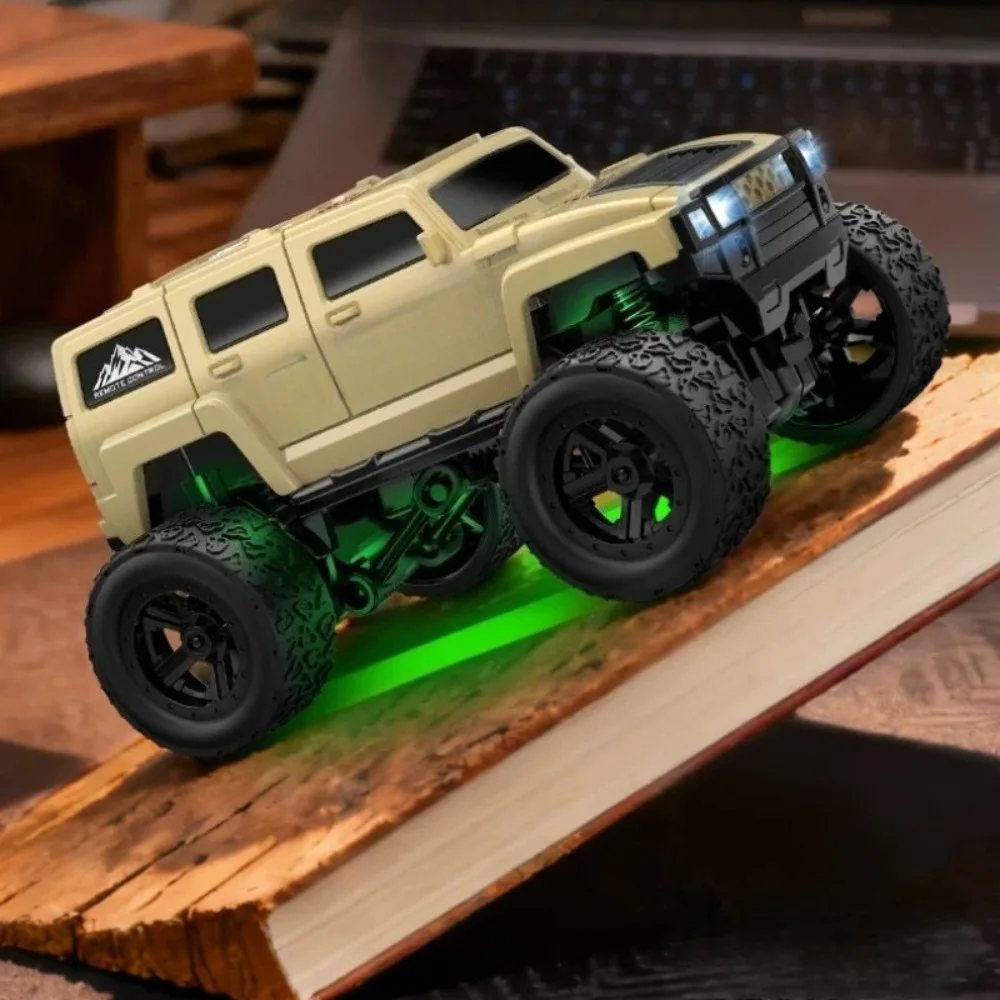 1:64 CV-E88 Mini Remote Control Model Car Desktop Electric Off-Road Vehicle Mini Rear-Drive Crawler Racing Toy