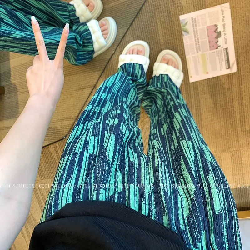 Korean women's green ripple printed wide leg pants with high waist and hanging sensation, straight tube pleated casual pants