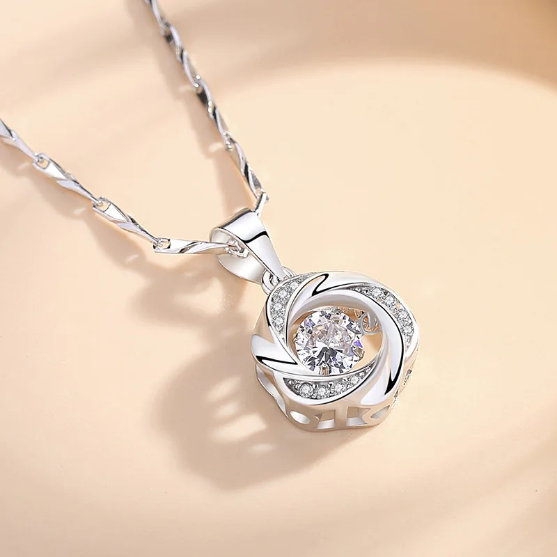 Beating Heart Necklace Female Collarbone Chain Korean Version Simple Ins Niche Light Luxury Internet Celebrity Birthday Gift
