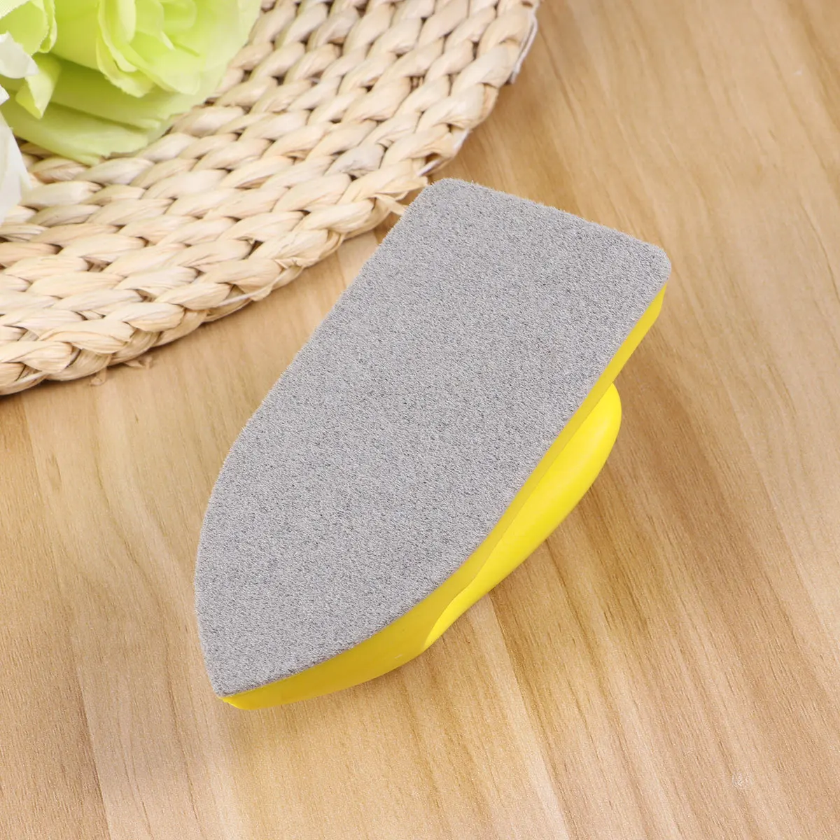 

2Pcs Seat Cleaning Brush Sponge Strong Decontamination Car Upholstery Upholstery Cleaner Interior Furniture Yellow