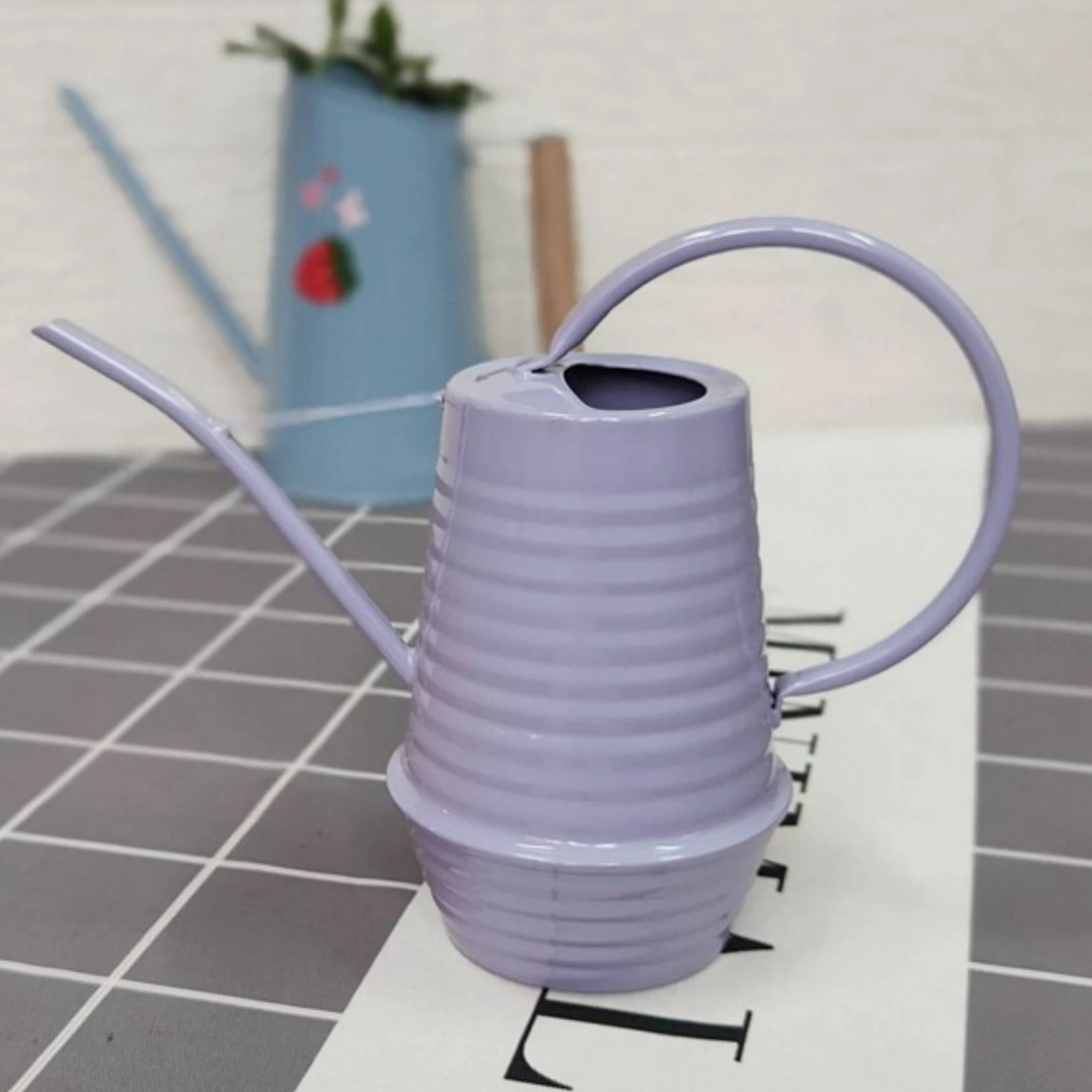

Long Spout Watering Can Rust-Resistant Metal Watering Can Garden Tool Ergonomic Handle Sprinkling Pot Leak-Proof for Home