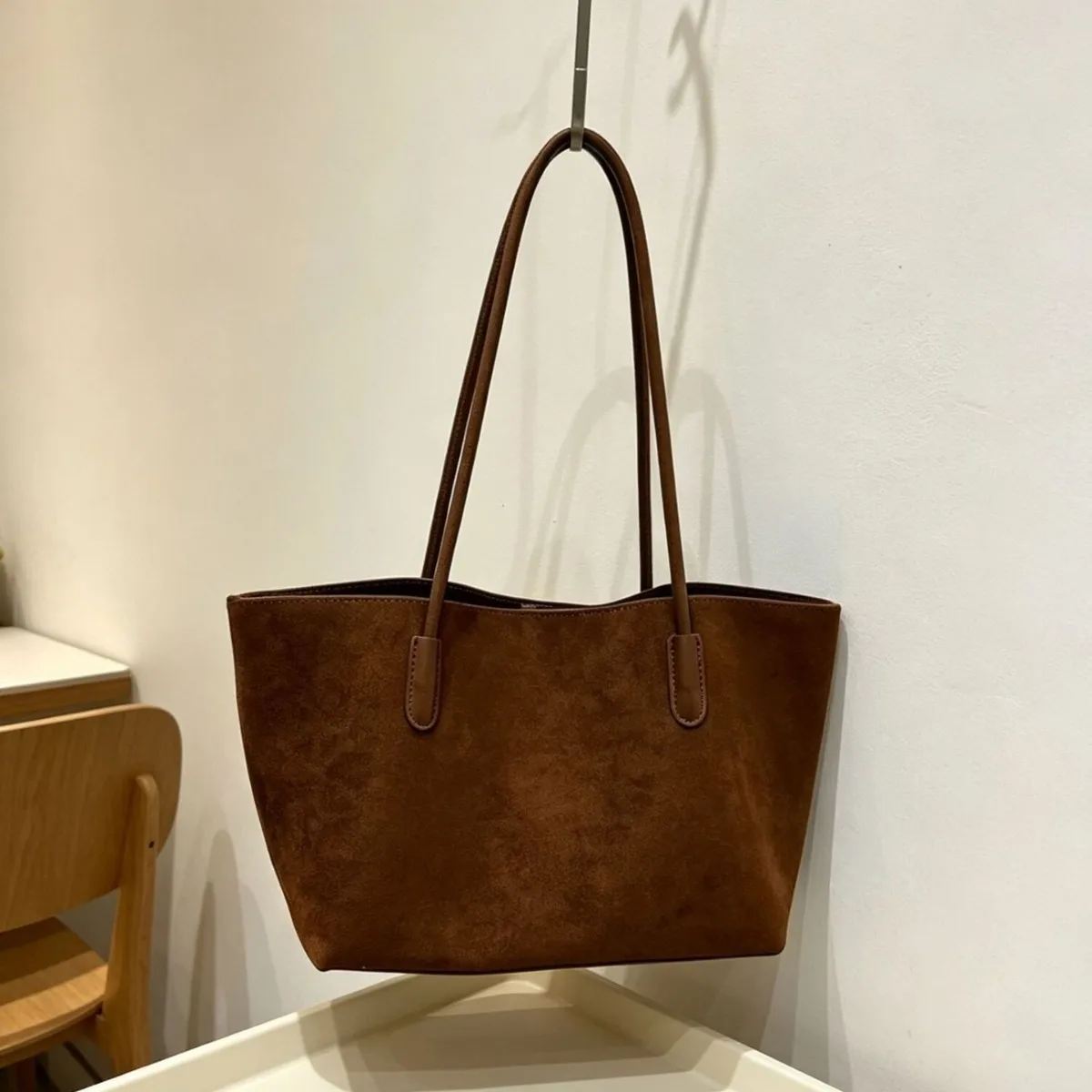 Large Capacity Tote Bags for Women Simple Casual Retro Faux Suede Versatile Shoulder Bag 2026 Autumn Winter Fashion Handbags
