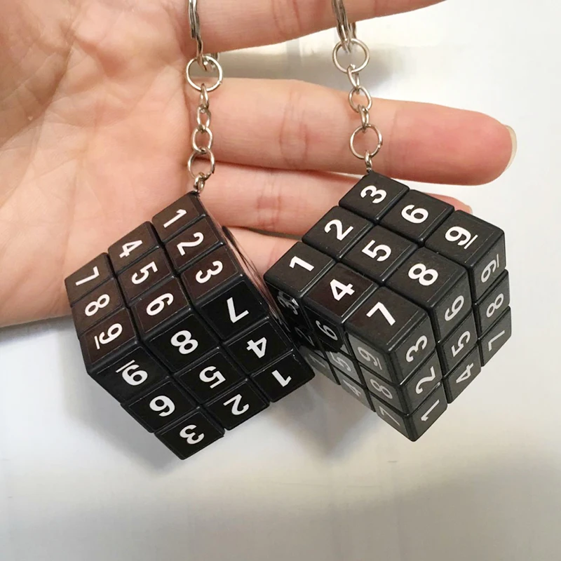 Porte-clés magique amusant avec numéro noir, mini cube de vitesse professionnel, pendentif sac à dos, cadeau jouet, 3.5cm, 3x3x3