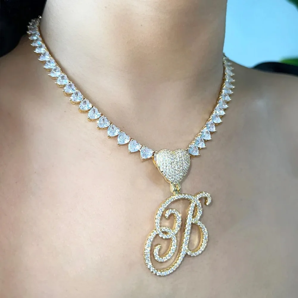Damen-Halskette mit Herz-Anfangsbuchstaben-Anhänger, Iced-Out Strass-Buchstaben-Charm Tennis-Ketten-Choker, luxuriöses Bling-Schmuckgeschenk – Detail 4
