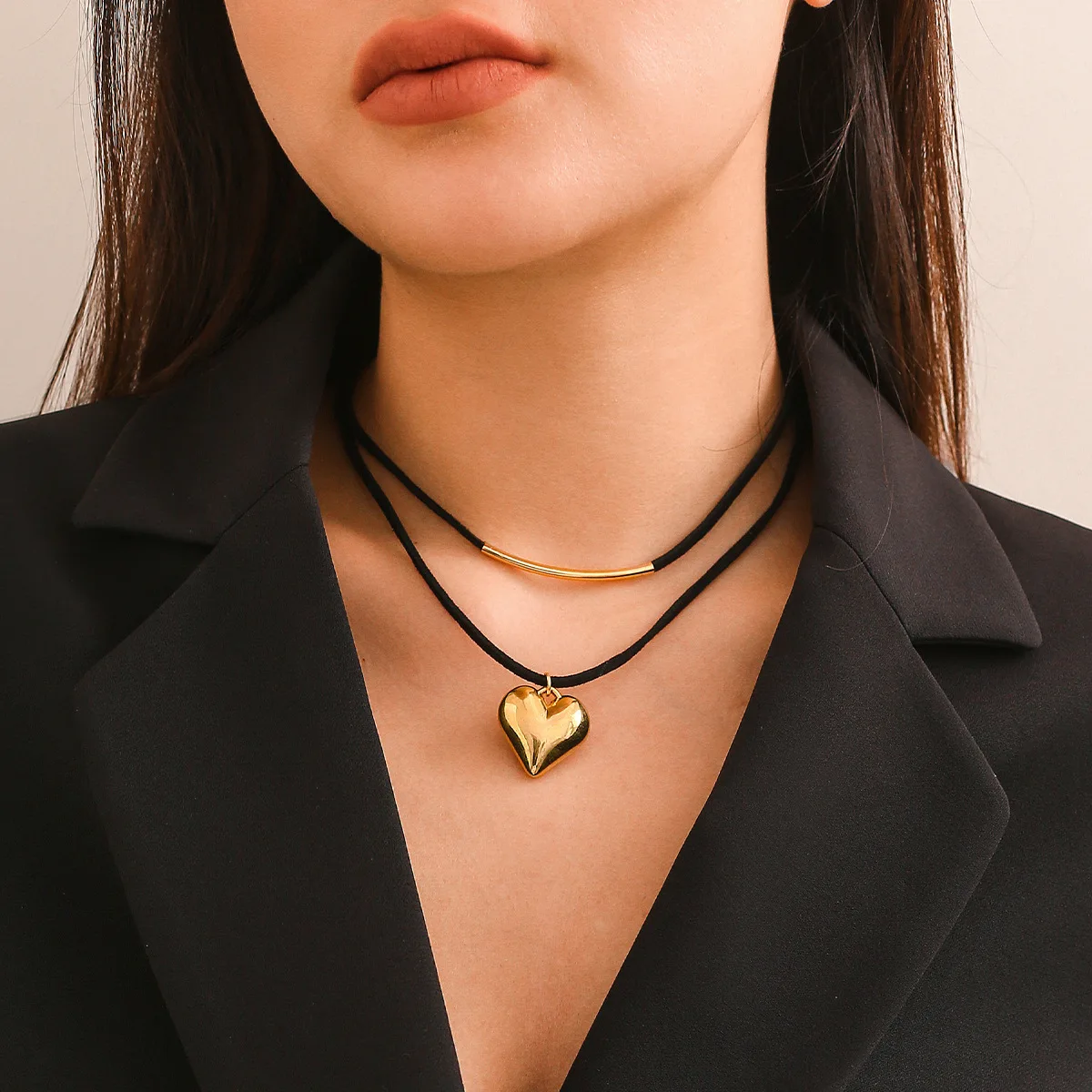 Women's Elegant Layered Heart Pendant Necklace, Party Gift