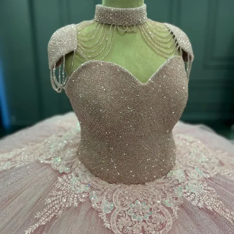 

Customized Shiny Pink Quinceanera Dresses Off the Shoulder Sequin decal Tull Lace layering Long tail Vestido De 15 Quinceanera