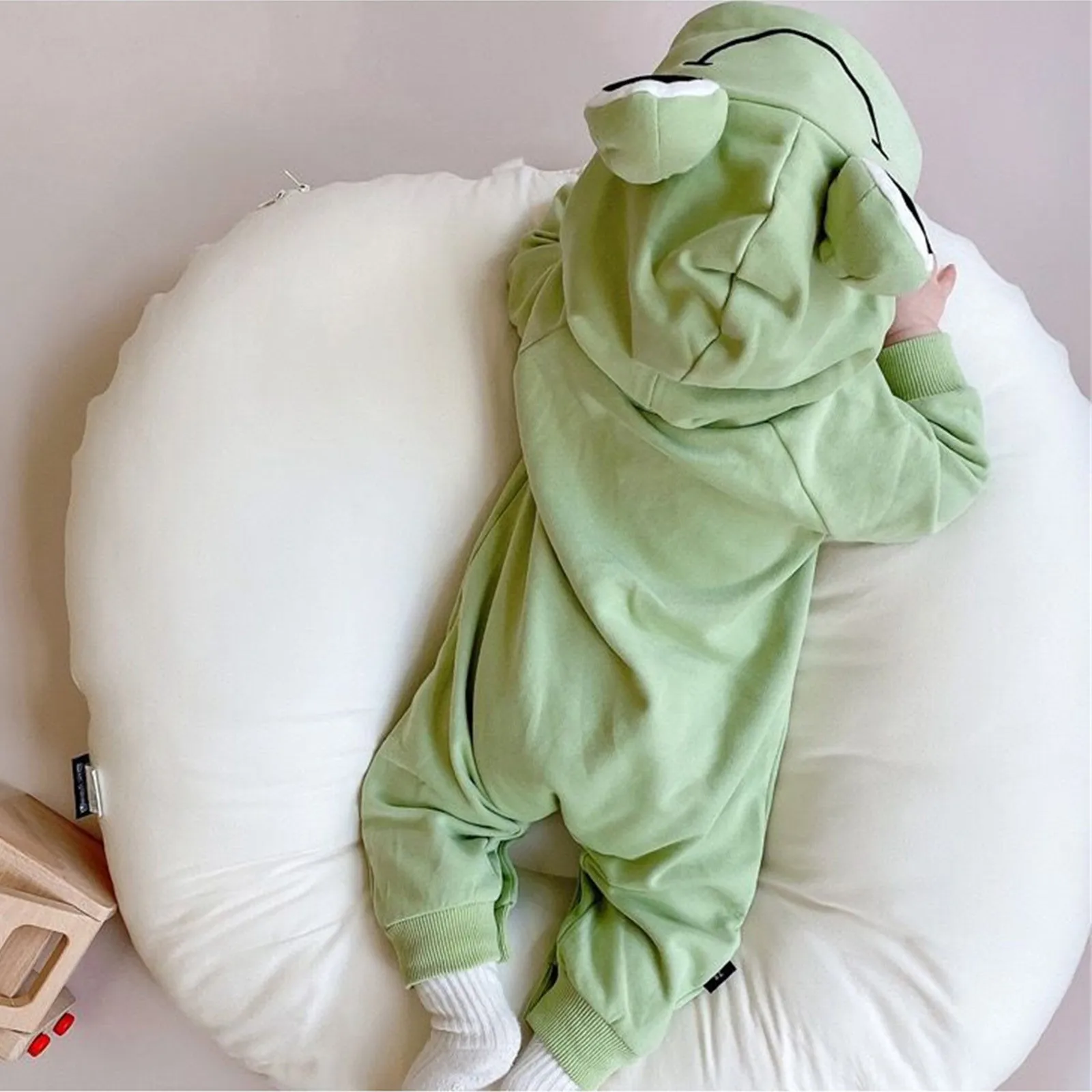 Knitted Baby Clothes for Boys Baby Cute Animal Jumpsuit 3D Frog Pajamas Newborn Infant Long Sleeve Hooded 3 6 Long Sleeve Romper