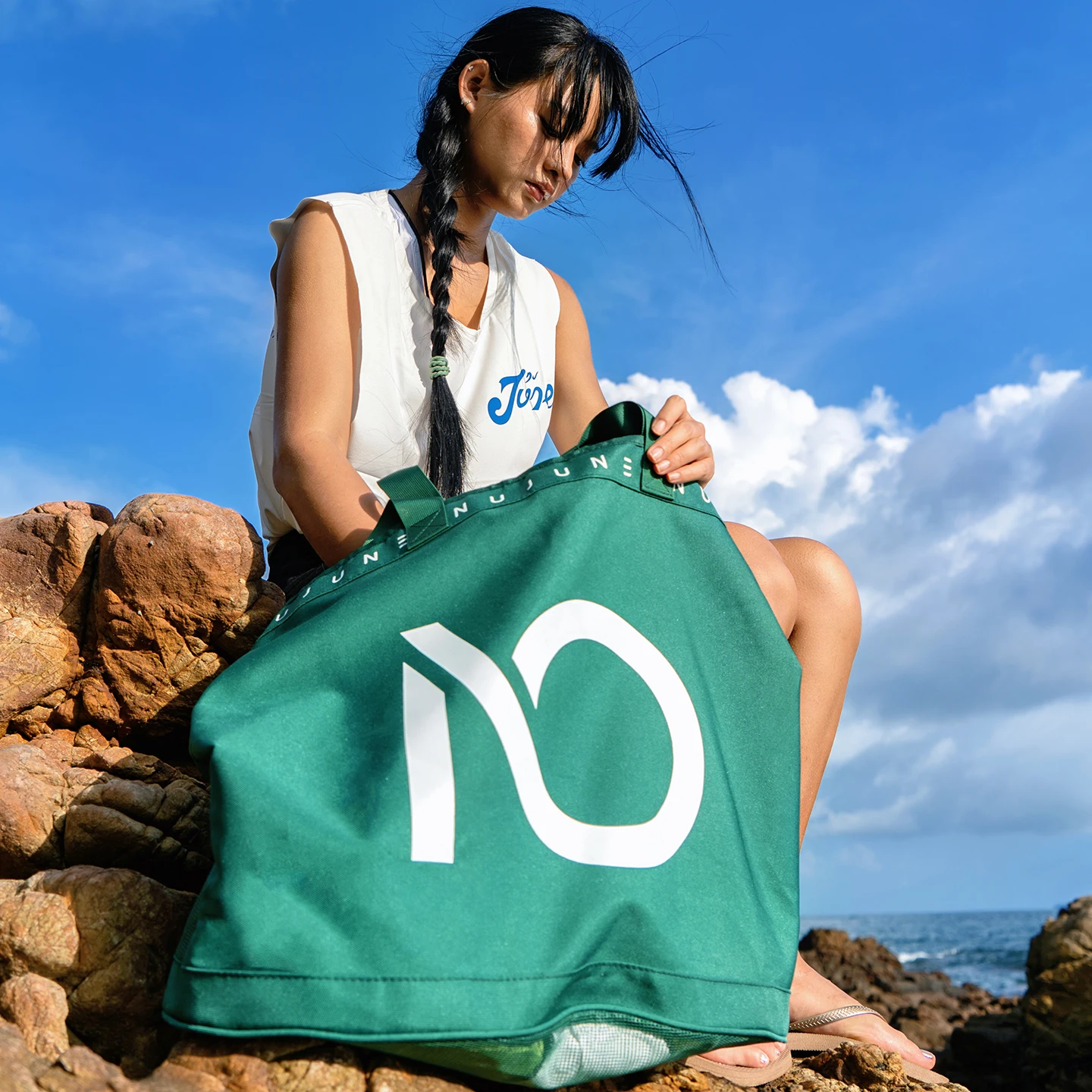 Nu-June Large Capacity Mesh Beach Bag for Towels Underwear Shoulder Tote Bag Durable Pocket Lightweight Swimming Makeup Toys Bag