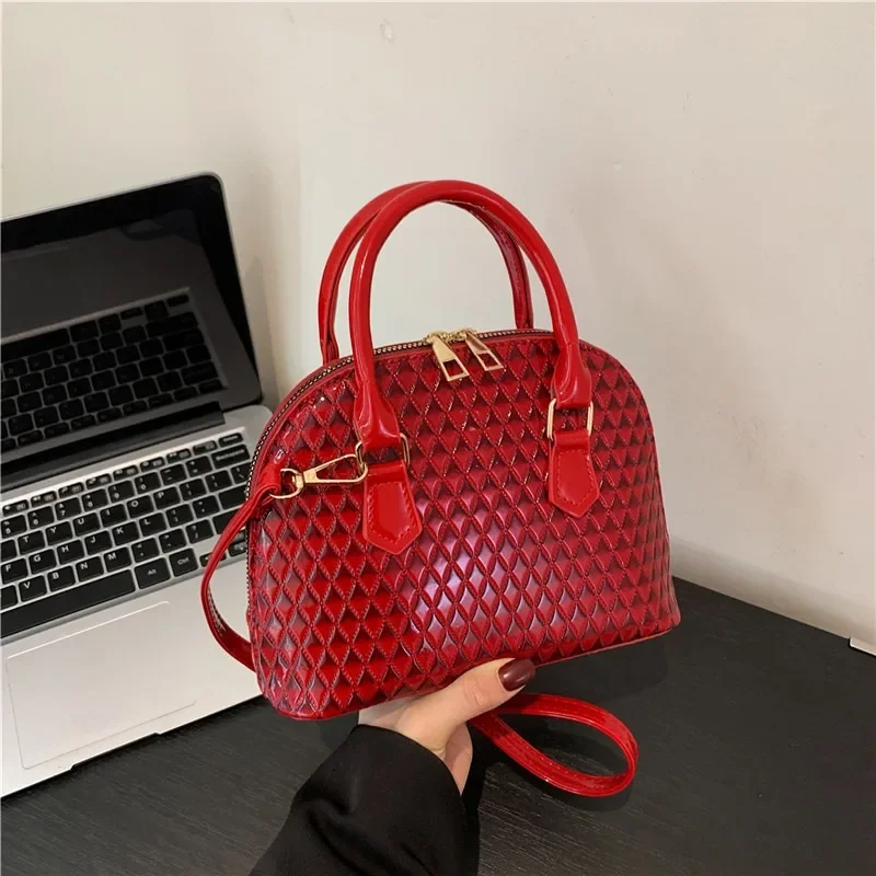 Retro Fashion Hand Carrying Small Shell Crossbody Bag New Small Square Shoulder Bag Texture Candy Color Diamond Grid Handbag