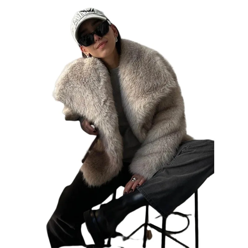 Woman Autumn Winter Faux Fur Coat Plush Fluffy Women's Jacket New in Outerwears White Red Gray Black Wool Blends Coats