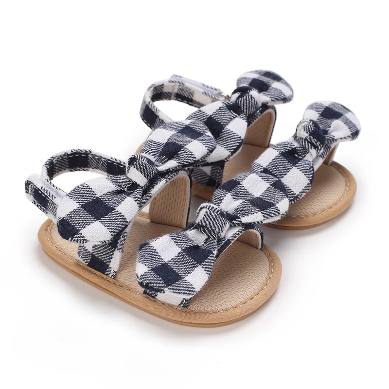 2025 جديد الصيف صنادل أطفال أنثى طفل الأميرة أحذية التعلم لينة سوليد المضادة للانزلاق تنفس أحذية الرضع والأطفال