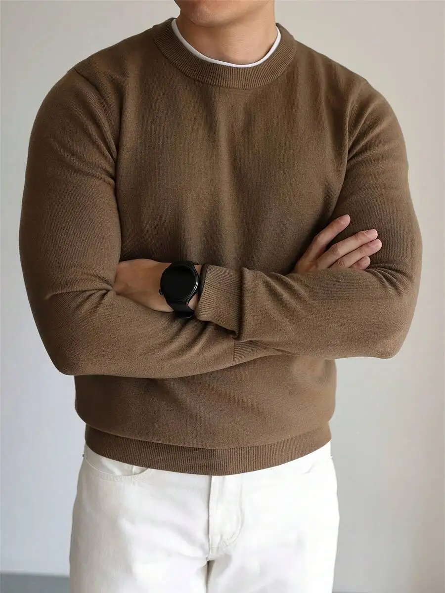 

Men's Solid Color Minimalist Crew Neck Long Sleeve Lightweight Fitted Knit Sweater for Autumn Winter