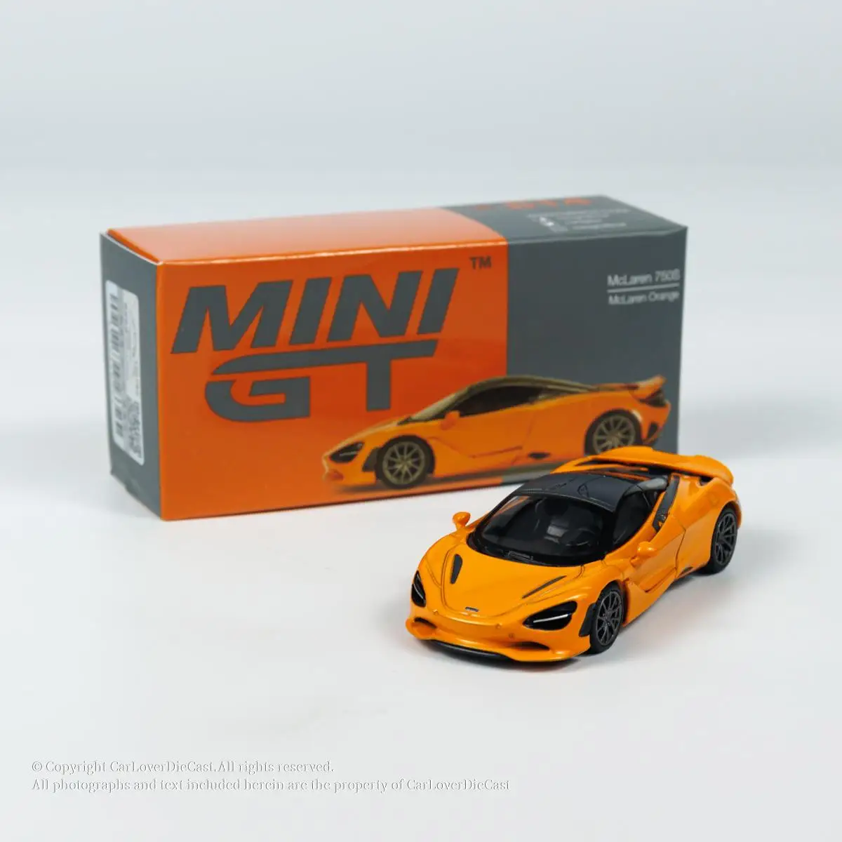 MINIGT 1:64 McLaren 750S Supercar alloy compression shaft miniature model, adult decoration, children's holiday birthday gift