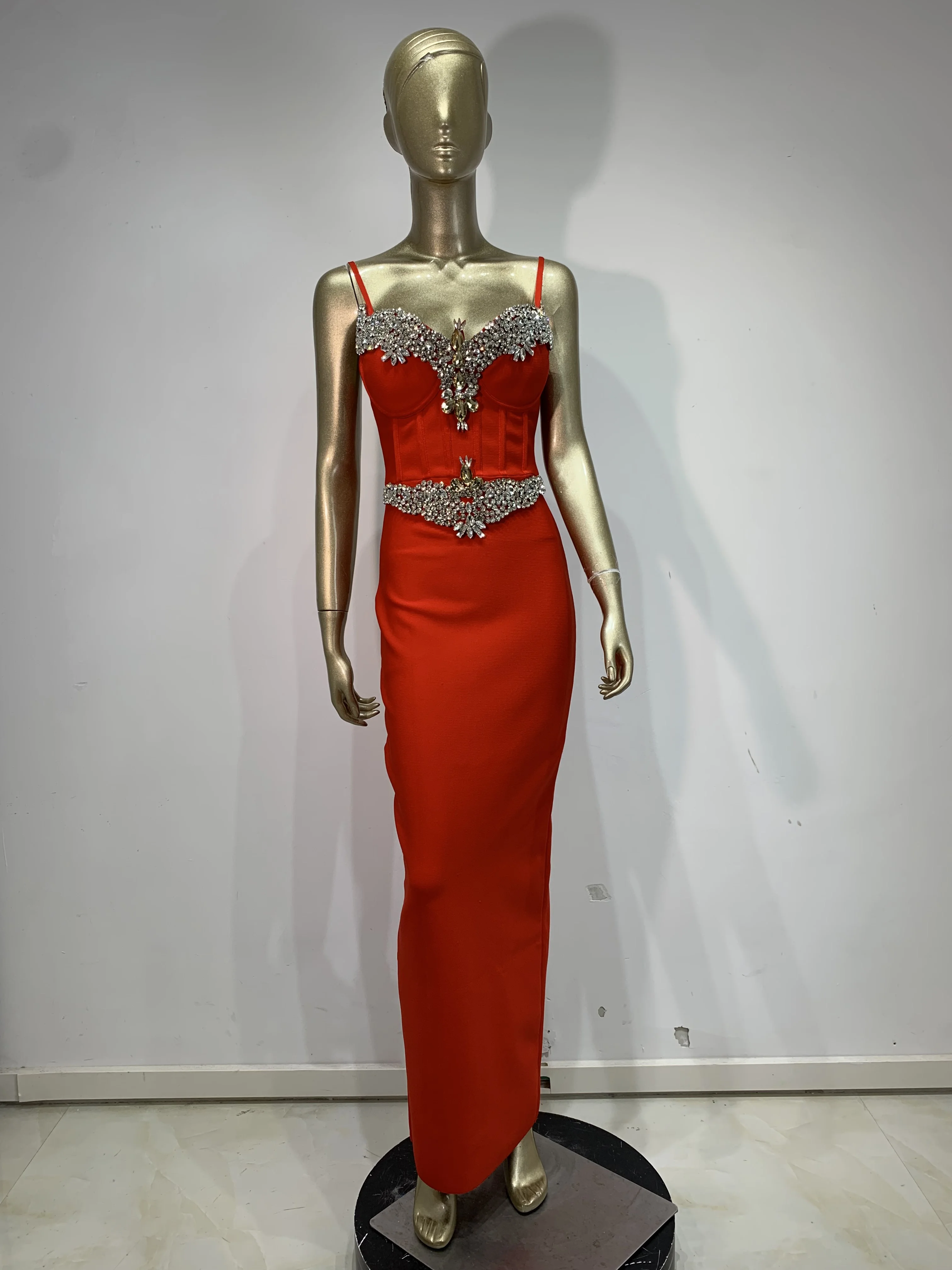 Sukienki damskie celebryckie seksowne bez rękawów z diamentami czarne czerwone maxi długie bandażowe obcisłe eleganckie wieczorowe klubowe na imprezę urodzinową