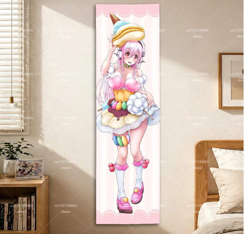 Niedliche rosa Haar-Tapisserie mit S-Super-Sonico-Motiv, süßer Bonbon-Hintergrund, lange vertikale Wandkunst – Detail 5