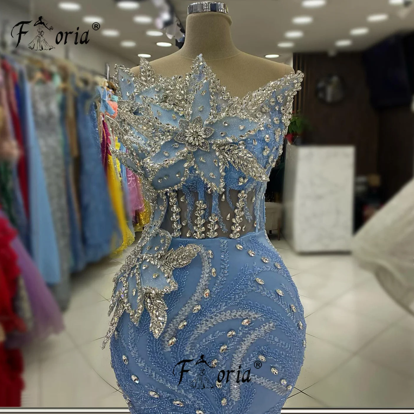 Abito da sera formale con applicazioni di fiori dal design speciale Abito da ballo con sirena in rilievo di cristallo personalizzato Robe de soiree Cocktail