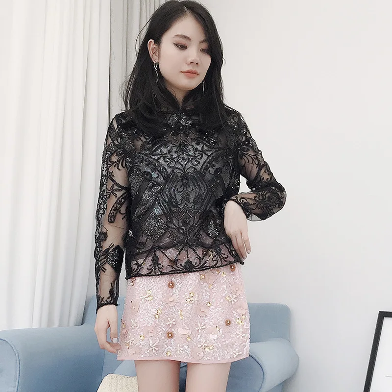 

Модный женский топ с вышивкой, прозрачный, с обильной отделкой пайетками и бисером, с круглым вырезом, длинный рукав.